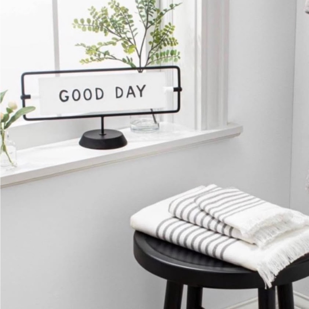 Hearth & Hand Black and White Good Day Sign